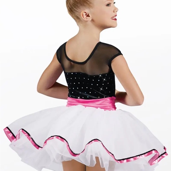 Girls dance costume - Picture 2 of 3